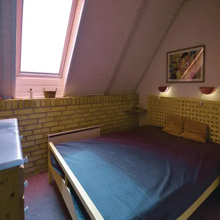 Two-bedroom Holiday In *